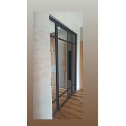 Schwarz pivot Stahltür Loft 12